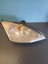 Ford Focus 1 / Phare avant