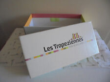 Jolie boîte vide en carton