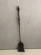 Ustensile. Ancienne Pelle Serviteur Cheminée