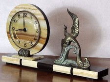 Pendule 1930 Marbre et régule Avec son mécanisme à remettre en état Dimensions :