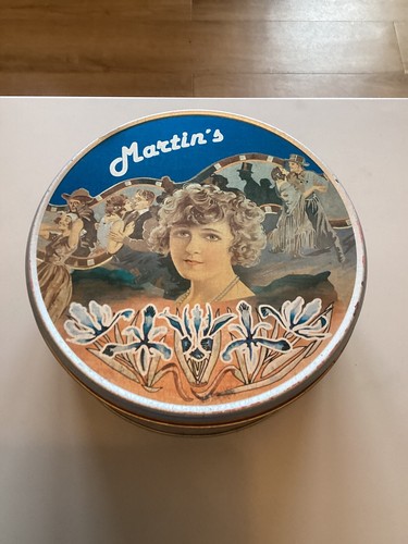Ancienne boîte biscuits - ancienne,