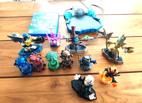 Lot jeu sony ps4 skylanders - lot, :