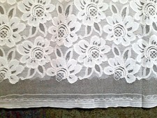 VOILAGE blanc en Dentelle à Fleurs (sans pass-tringle) 217 x 140 cm