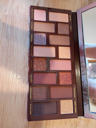 Too faced born this way - born,