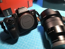 Sony Alpha 7 R III Plein Format 42 MP + Sony FE Carl Zeiss 24-70 F 4