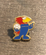 1 PIN'S  pins )) FRANCE 98 COUPE DU MONDE / FOOTIX