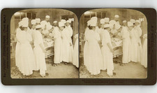 Guerre russo-japonaise, Matsuyama, Chirurgien japonais opérant un soldat Russe b