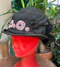 CHAPEAU CLOCHE 1920 PLUMES BRODERIES PERLES