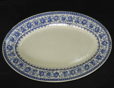 Plat ovale (24.5 x 37 cm) SARREGUEMINES UC " SYRA " (TBE)