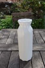 Lot de 9 vases en plastique