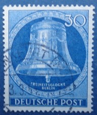 Allemagne Berlin oblitéré n°90, 30p cloche de la Liberté battant au milieu, 1953