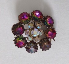 Tres Jolie Broche vintage avec pierre rare tourmaline melon d'eau. Creation 1950