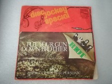 Riot, 'Put your gun down