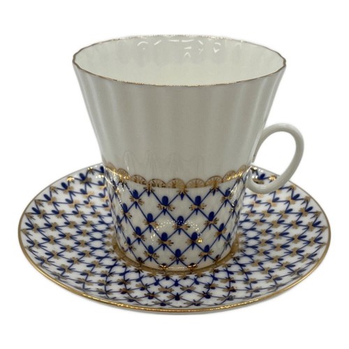 Tasse soucoupe en - tasse, et