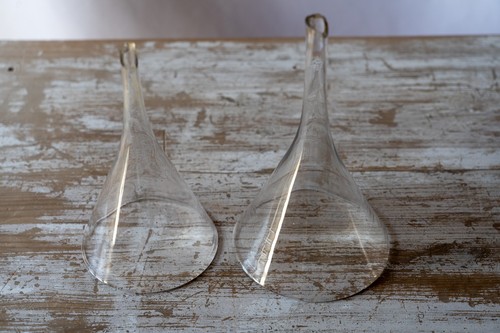 Lot entonnoirs anciens - 2, verre