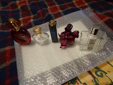 Collection de 5 flacons et