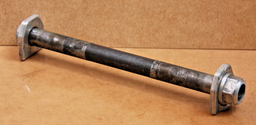 Axe roue arriere - de,
