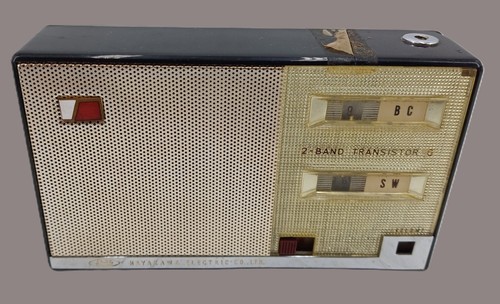 Ancienne radio portable sharp - portable,
