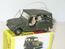 DINKY TOYS renault militaire