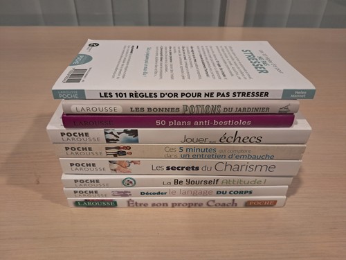 Lot livres larousse poche - 9,