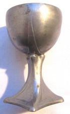 SUPERBE ancien coquetier en étain, style Art Nouveau Jugendstyl