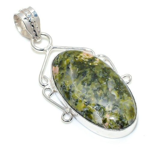 Pendentif bijou ancien fait