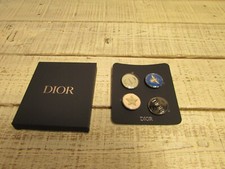 coffret 4 pin's dior