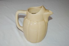 Ancien pichet LA SAINT UZIENNE