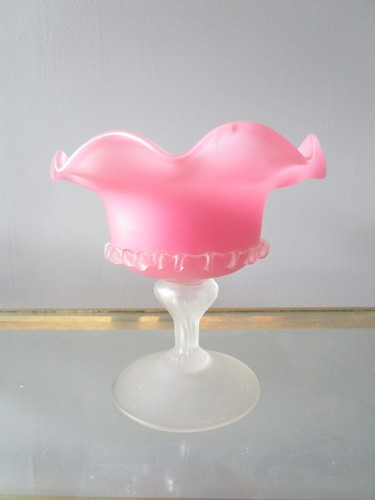 Coupe sur pied pate de - pate,