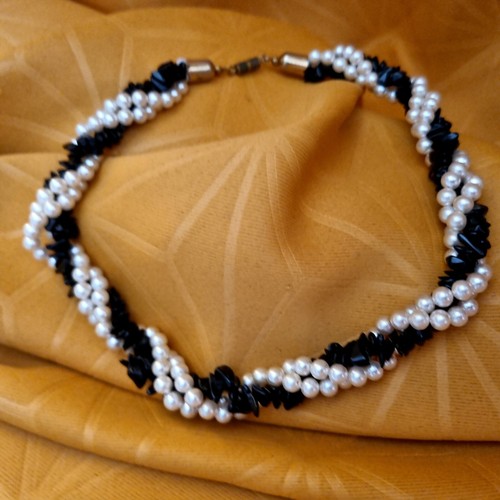 Collier ras cou - ras, torsade
