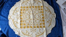 Nappe ronde 104 cm brodée et ajourée- Linge de table -