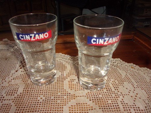 Deux verres bistrots cinzano