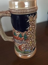 Chope à bière ancienne