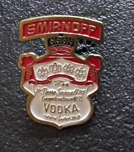 Pin boisson alcool vodka - pin’s,