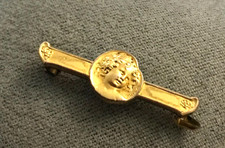 Ancienne et petite broche