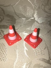 playmobil  accessoire 2 pièces cônes plots chantier tbe