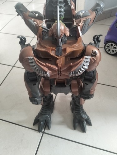 Hasbro transformers figurine - transformers,