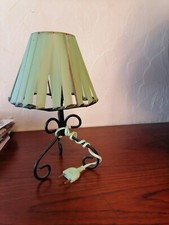 Petite lampe chevet 1950 lamelles plastique fer forge