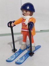 PLAYMOBIL FIGURINE FILLE