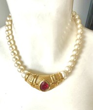 Guy Laroche Ancien Collier