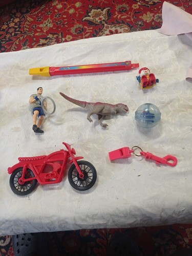 Dinosaure action man - dinosaure,, man,sifflet