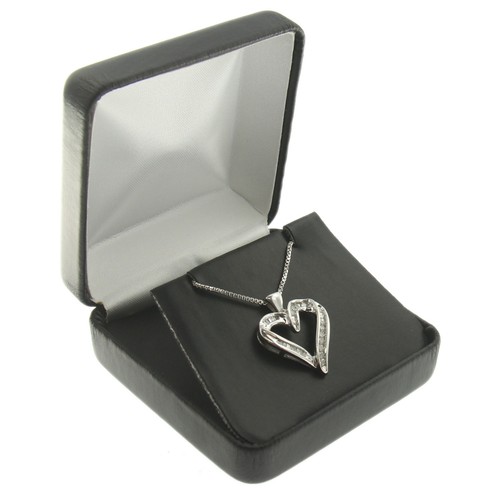 Black faux leather pendant - black,