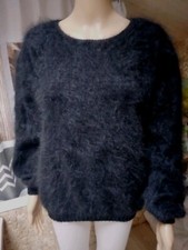 Magnifique pull  Angora noir