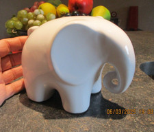 Joli petit Eléphant en