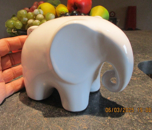 Joli petit eléphant - joli,