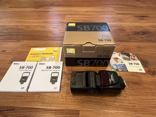 Nikon 700 shoe mount flash - nikon,