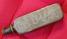 burette d'huile militaire