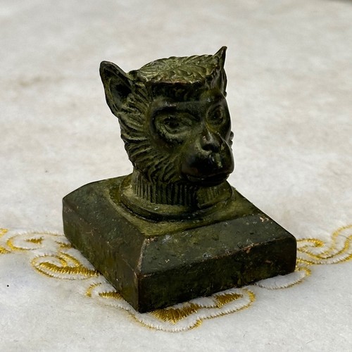 Ancien timbre animal - singe, en