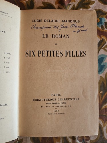 Roman six petits filles - de,