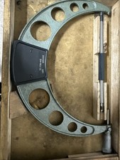 Ancien micromètre 200-225 DIN-863 dans son coffret en bois ( Palmer) Outil